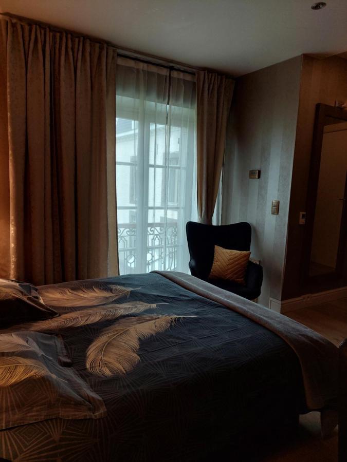 La Chambre Et Le Studio Du Chateau Du Golf De Bernalmont Льеж Экстерьер фото